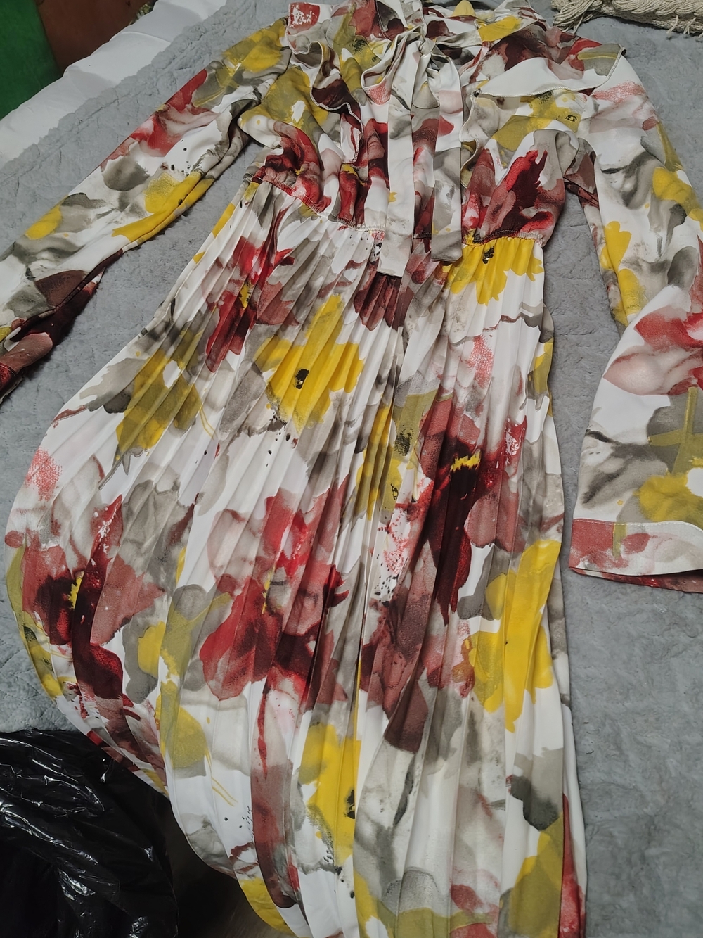 Floral Pleated Long-Sleeve Maxi Dress - White with Yellow & Red Floral